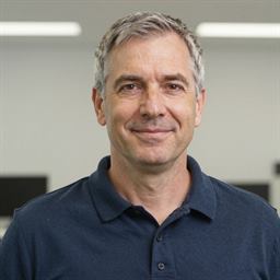 Daniel, Contractor, InvoSmart Tax customer story portrait